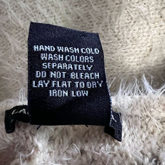 Lauren Michelle Pale Yellow Batwing Sweater Size L - Picture 6 of 6